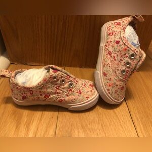 Slide on floral sneakers 5